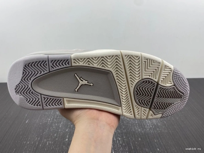 Rep Onekick 4 Frozen Air Moments Jordan AQ9129-001 0614